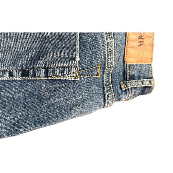 Zara skinny frayed jeans size Zara 9 inch rise
26 length
15 hips
26 waist - Picture 6 of 11